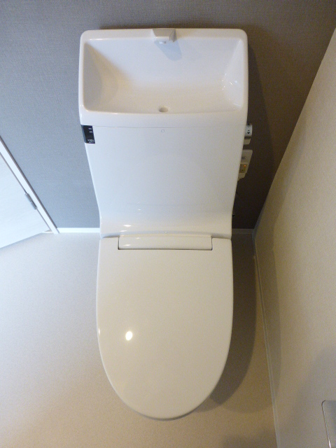 トイレ　※別部屋の参考写真です。