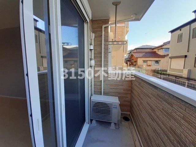 バルコニー　お洗濯にも便利なバルコニー付き