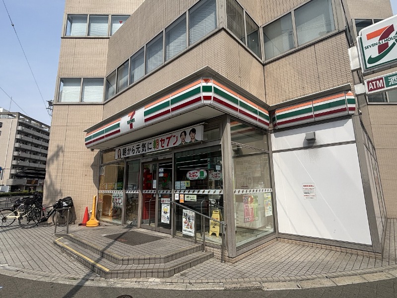 コンビニ　セブンイレブン大阪東野田町4丁目店（コンビニ）まで121m