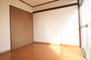 その他設備　採光性のある洋室です