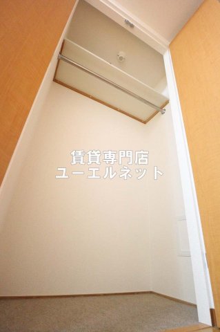 収納　クローゼット付きでお部屋もスッキリ♪