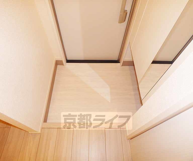 玄関　靴収納付きの玄関です