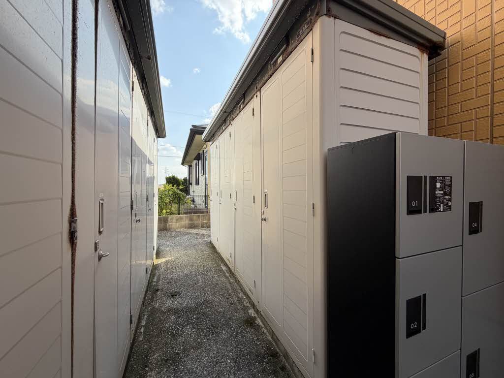 建物外観　ストッカー