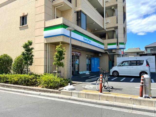 コンビニ　ファミリーマート浦和領家一丁目店（コンビニ）まで650m