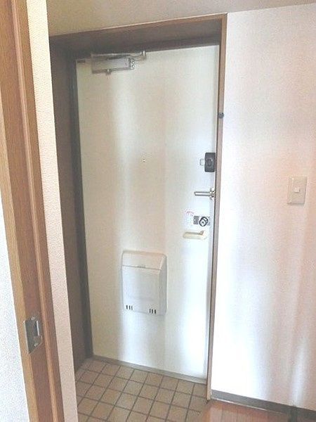 玄関　（別タイプ参考写真）アスカルカーサ　豊島区南長崎１