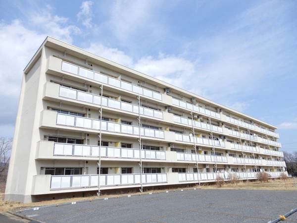建物外観　落ち着いた雰囲気の外観です
