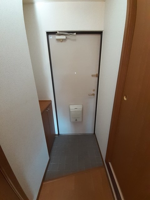 玄関　図面と現状に相違がある場合には現状を優先