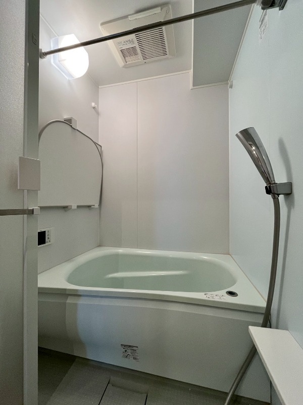 バス・シャワールーム　※別部屋参考写真