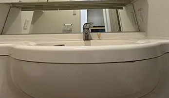 洗面設備　※別部屋の参考写真です。