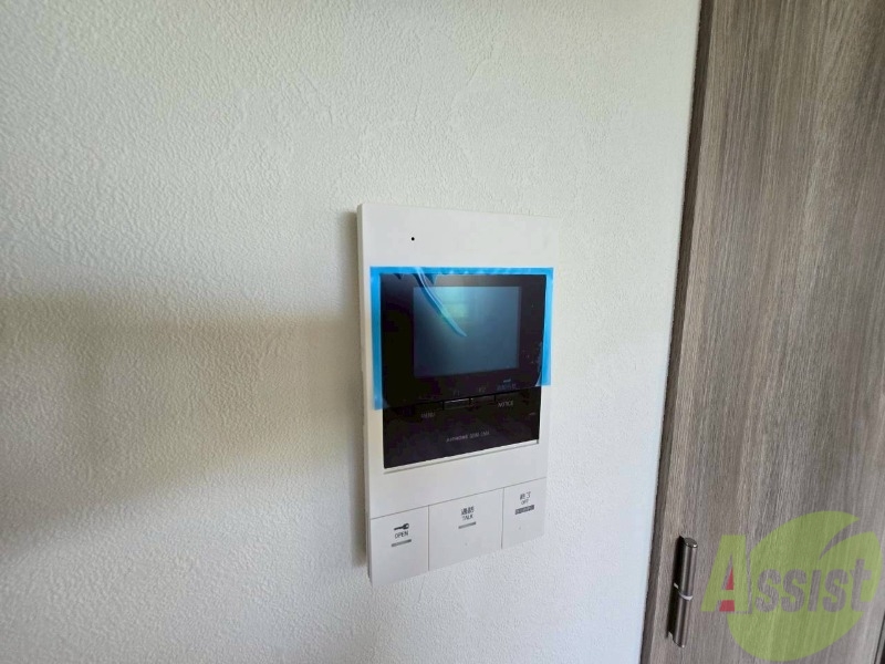 セキュリティ　ＴＶモニター付インターホンです。来客者の顔が見えるので安心！