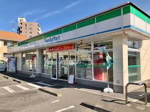 コンビニ　ファミリーマート　仙台大和町店（コンビニ）まで250m