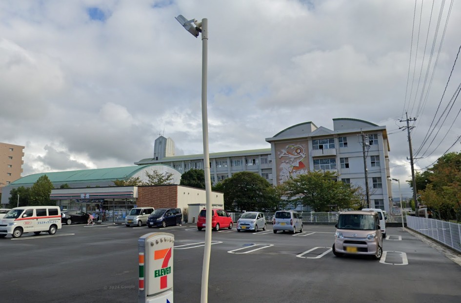 小学校　大分市立豊府小学校（小学校）まで726m