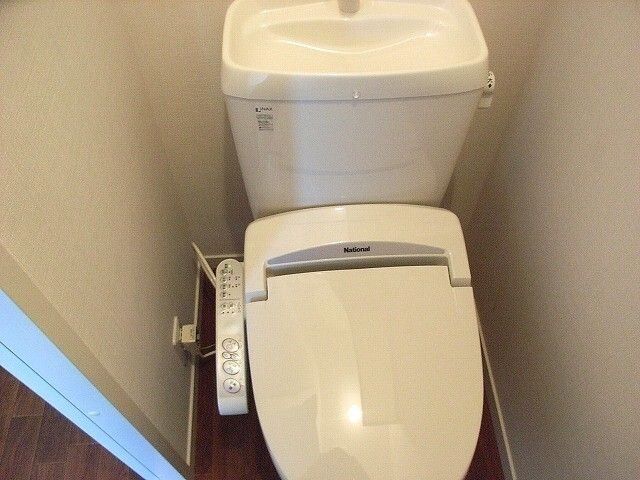 トイレ　ウォシュレット