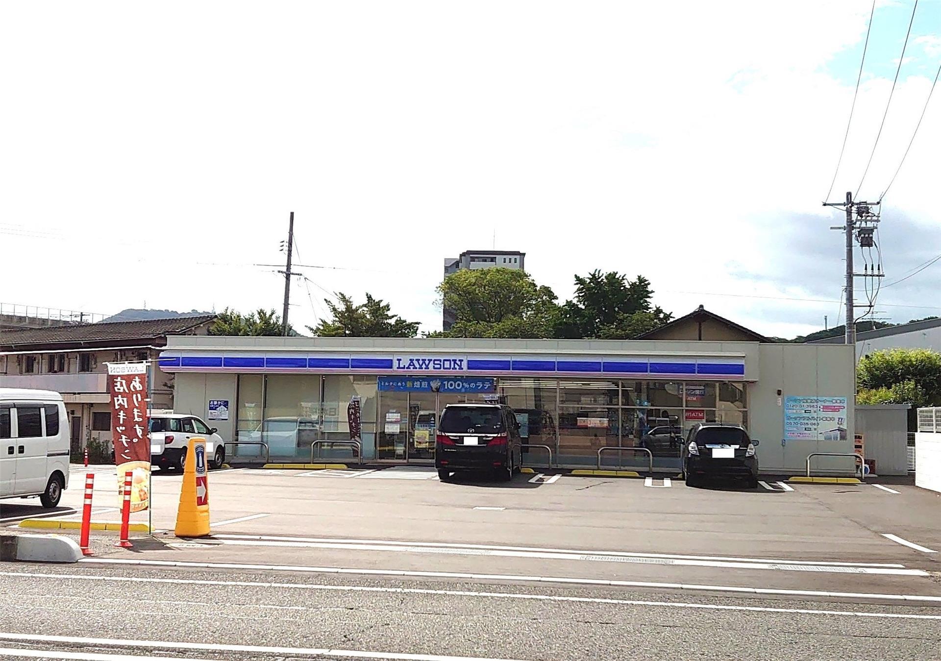 コンビニ　ローソン下関武久町一丁目店（コンビニ）まで107m