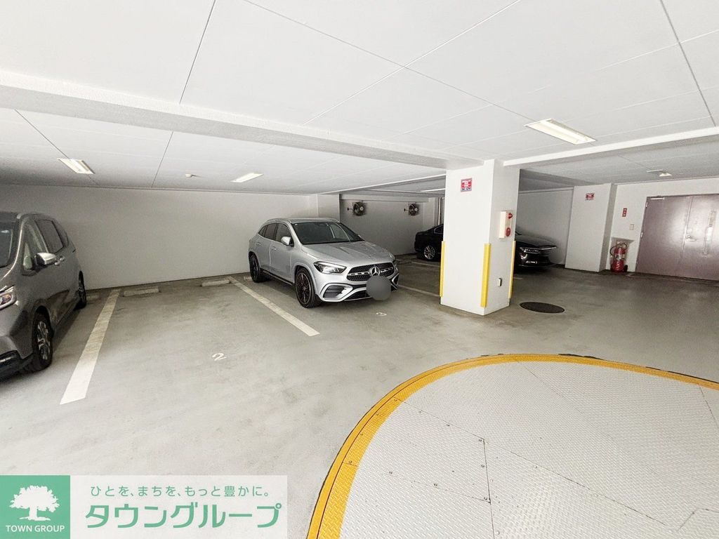 駐車場　駐車場
