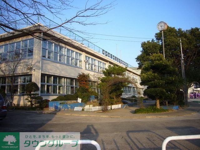 小学校　北部小学校（小学校）まで540m