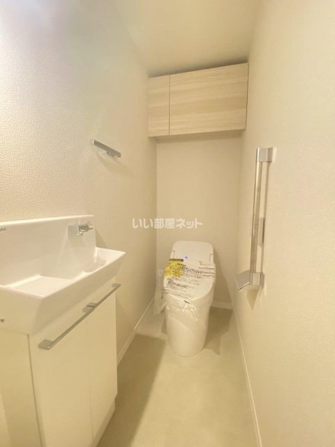 AZUR米山のトイレ写真