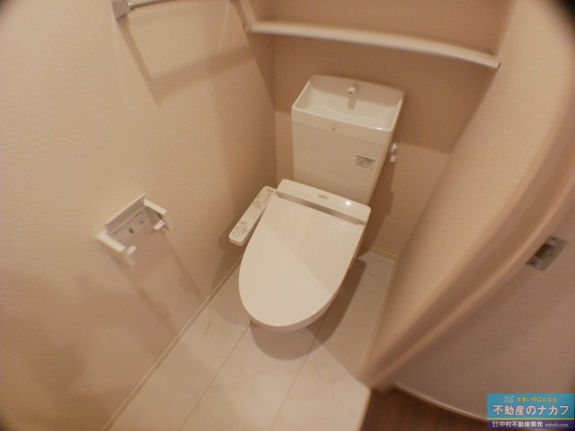 トイレ　※同タイプの部屋写真です