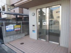 エントランス　サンシャルマン　エントランス