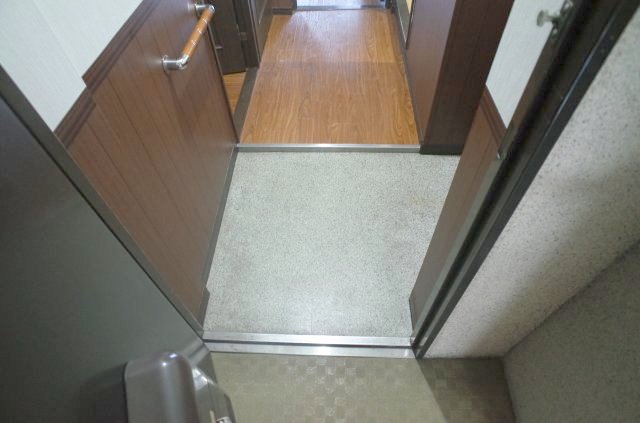 オーリッツコート甲南山手の玄関写真