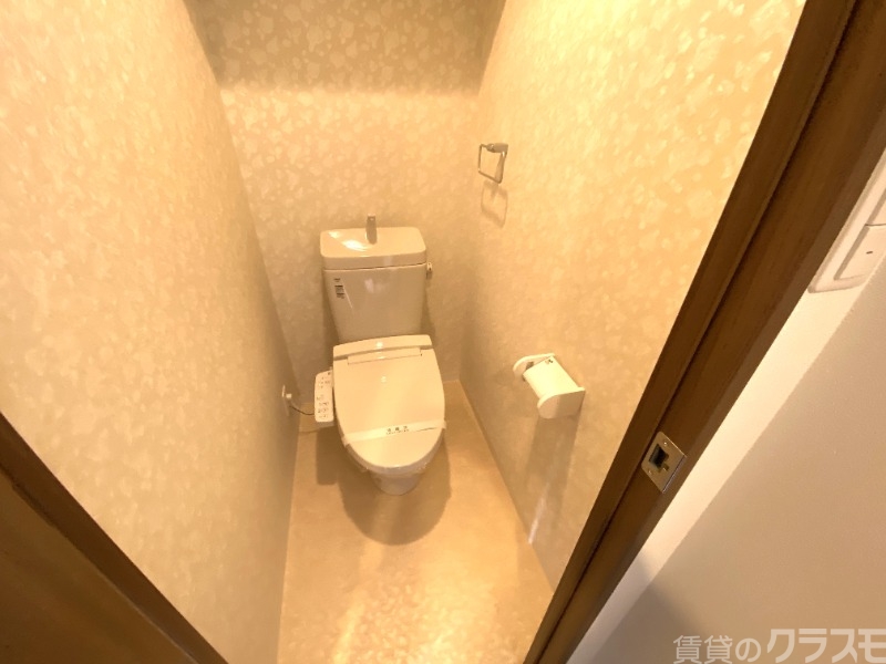 トイレ　暖かみのあるトイレは落ち着きますね