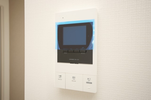 セキュリティ　モニター付きインターホンです