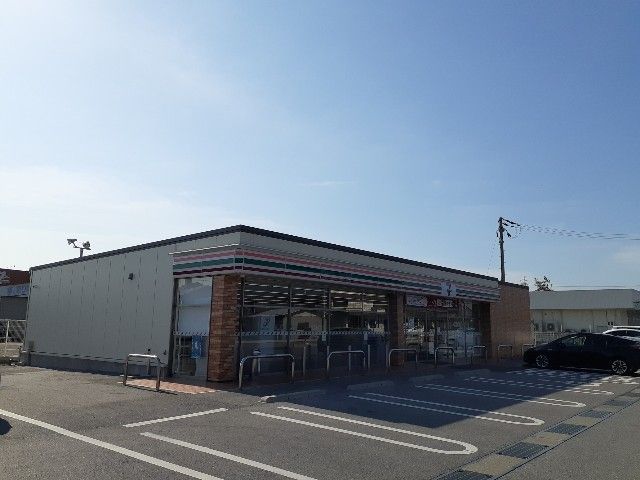 コンビニ　セブンイレブン滋賀高月店様（コンビニ）まで800m