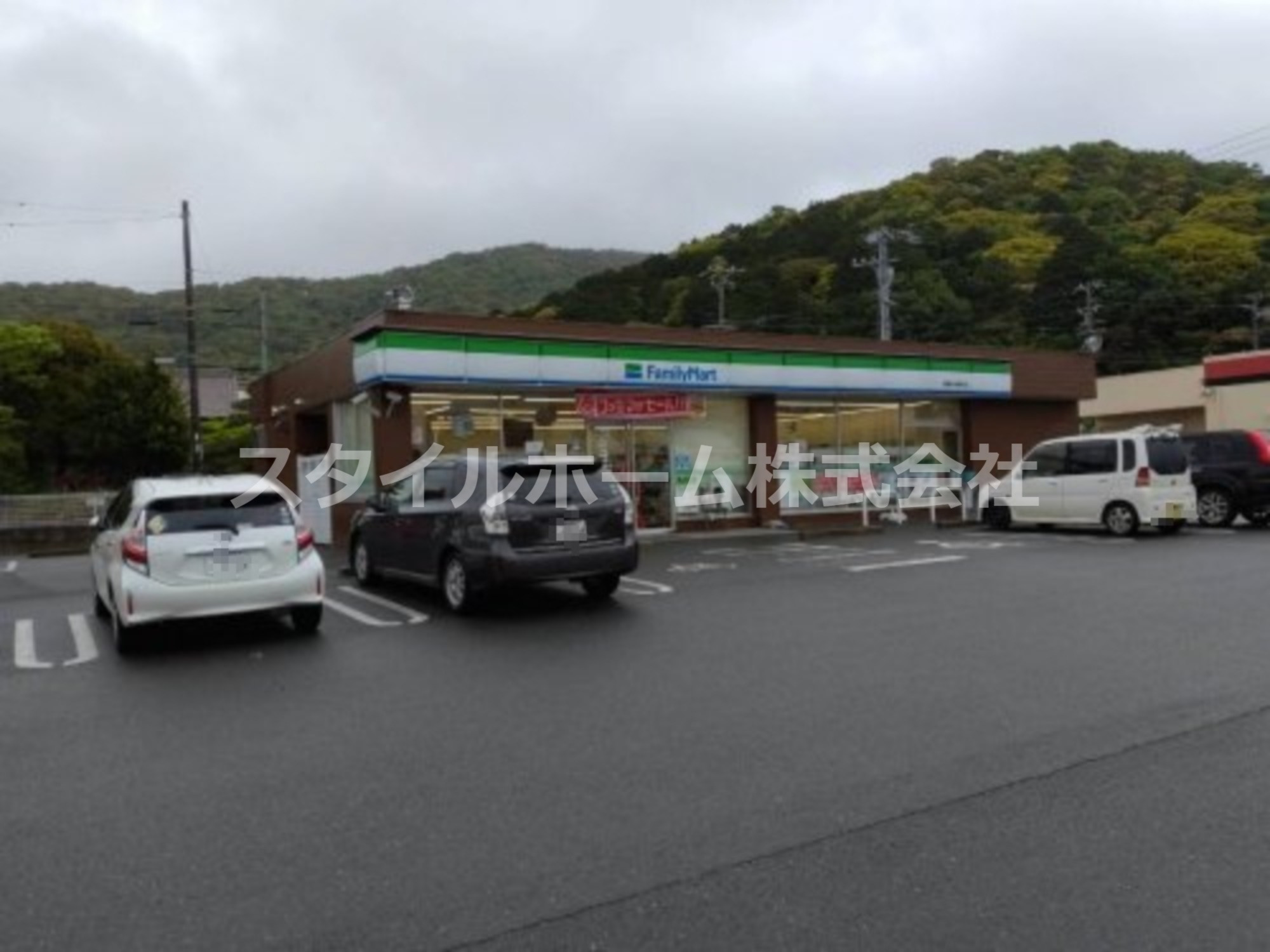 コンビニ　ファミリーマート 豊橋多米西町店（コンビニ）まで89m