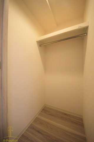 収納　プレサンス心斎橋レヨン