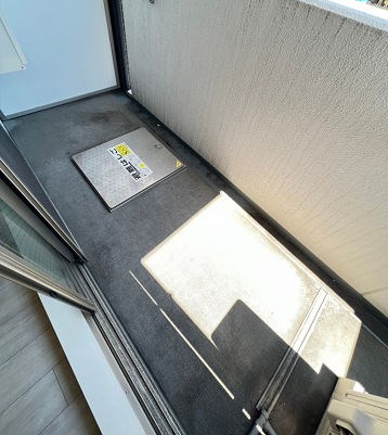 バルコニー　外からの目が気にならないバルコニーで洗濯物が干せます
