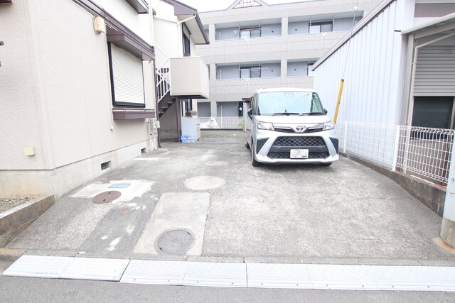 駐車場　駐車場（要空き確認）