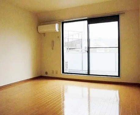 居室・リビング　別部屋の画像を使用しております。