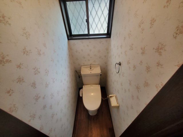トイレ　ゆったりとした空間のトイレです