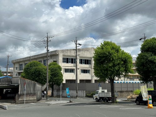 中学校　豊橋市立東部中学校（中学校）まで1895m