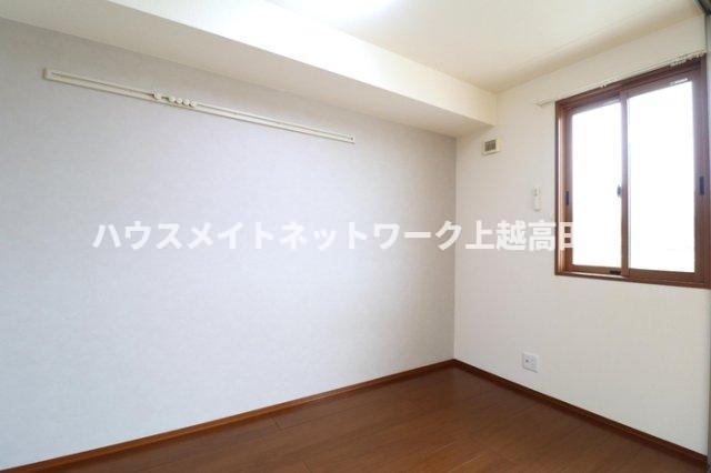 その他部屋・スペース　洋室（同室タイプ１０５号室の画像を掲載）