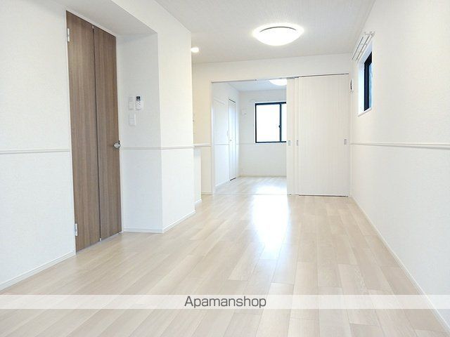 フォレスト テラスIIの居間写真