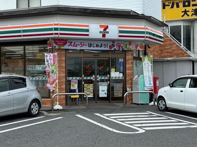 コンビニ　セブンイレブン大津木下町店（コンビニ）まで500m