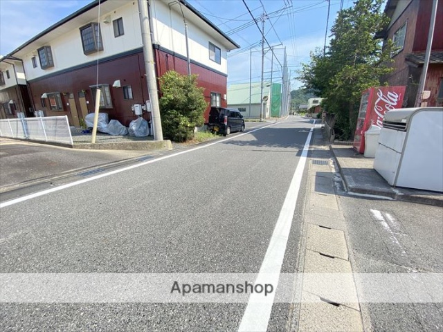 その他　前面道路（その他）まで0m