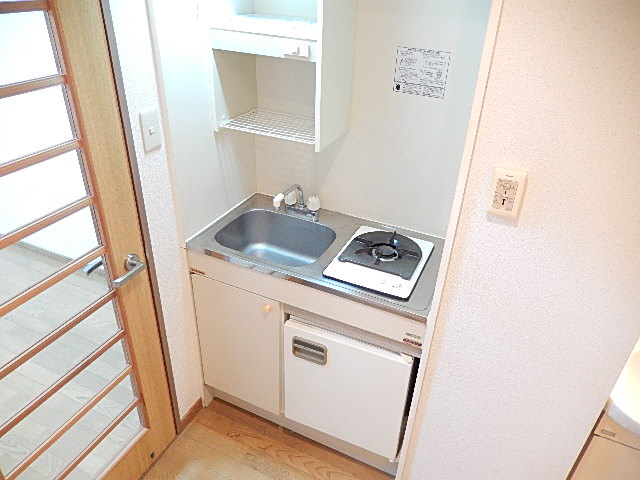 キッチン　6号室の画像参照