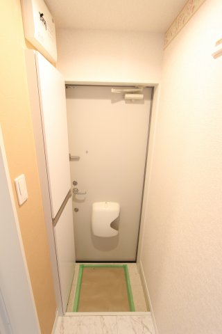 玄関　同タイプ参考写真です。