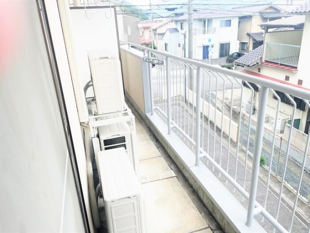 バルコニー　同物件別号室の写真です。