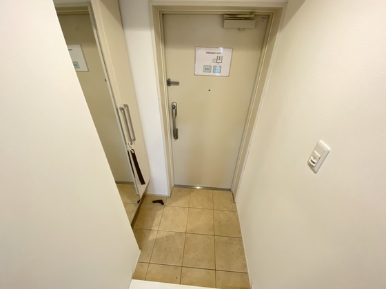 玄関　※別部屋の写真です