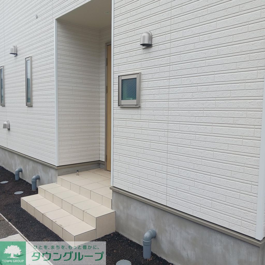 エントランス　駐車場