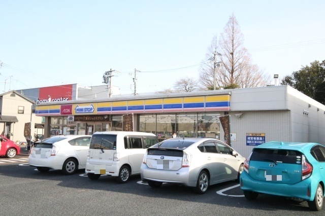 コンビニ　ミニストップ　名古屋供米田店（コンビニ）まで200m