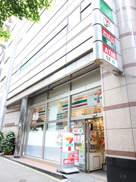 コンビニ　セブンイレブン（コンビニ）まで150m