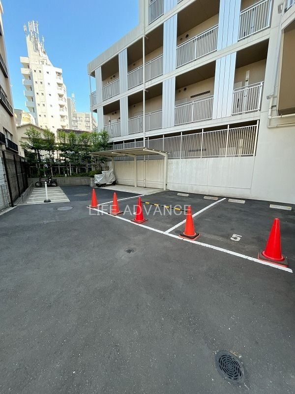 駐車場　駐車場