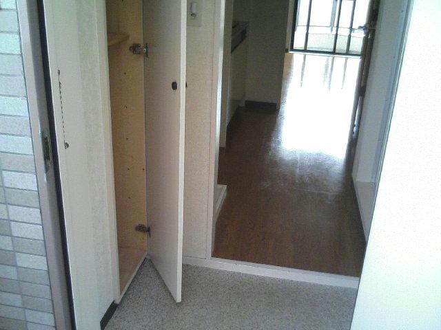玄関　※別部屋写真