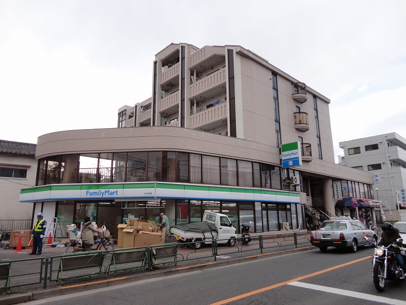 コンビニ　ファミリーマート 氷川台店（コンビニ）まで323m