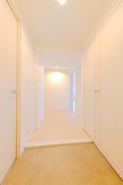 玄関　※写真は同タイプ住戸です。