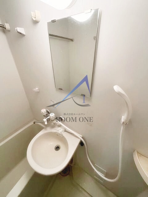 洗面設備　洗面台です。